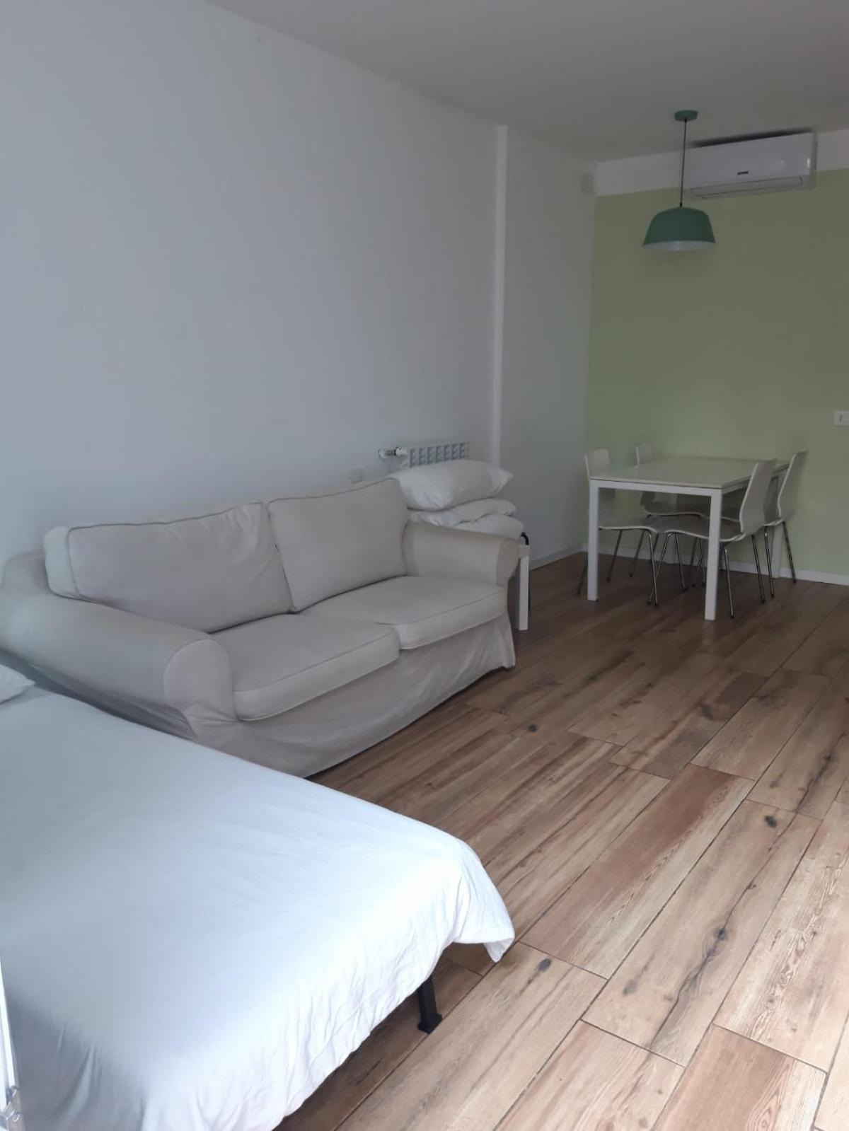 Apartment Rafqa San Siro's View Lotto Life De Angeli Fiera With Garden Mailand